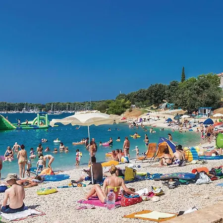 Holiday home 1 Bedroom Beautiful Home In Pula