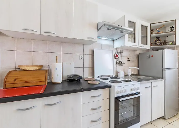 Дом отдыха Awesome In With Kitchen Пула